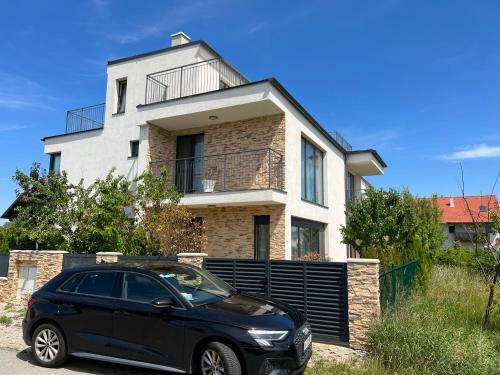Luxuri�se Villa Nahe Wien 2201
