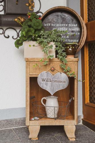 Apartamento G�stehaus Fitsch - Ferienwohnung In Silbertal