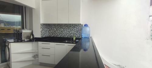 Patong Beach Apartment For Up To 4 Person