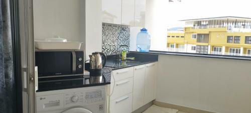 Patong Beach Apartment For Up To 4 Person