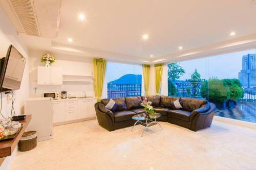 Hotel Rcb Patong Bangla