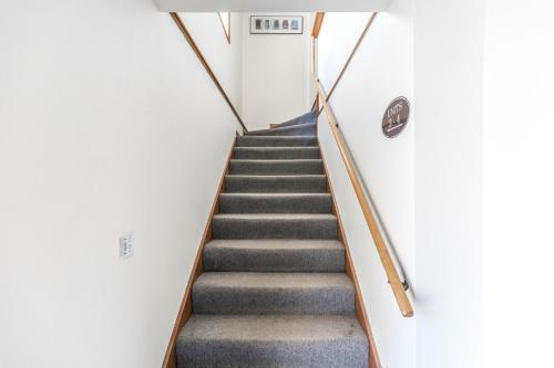 225 6th Avenue Unit #3