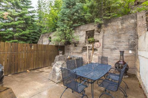 1486 Oak- Grandview
