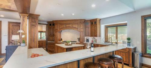 Aspen Grove Villa By Exceptional Stays