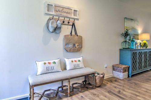 Stylish Townhome With Porch And Modern Interior!