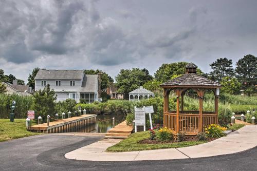 Spacious Millville Townhome Less Than 4 Mi To Beach!