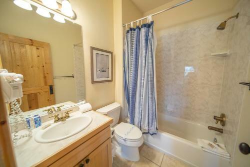 Goldenrod Home 6