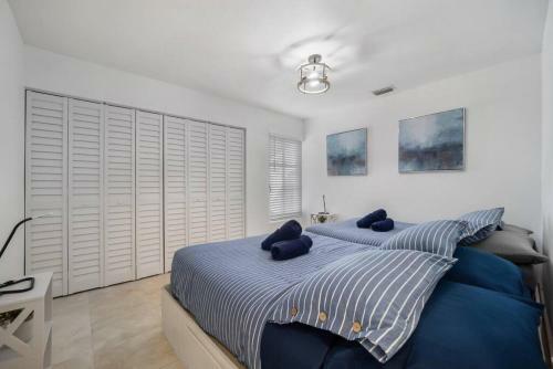 Villa Infinite I Lake House I 10min To Beach
