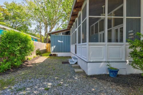 Ann Acres 21039 Elizabeth Ave