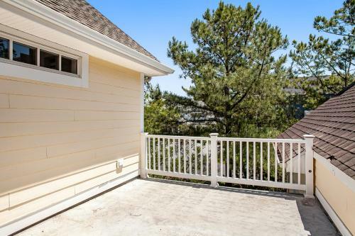 Rehoboth Beach --- 6 Holly Road