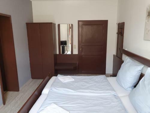 Stay2night Hotel