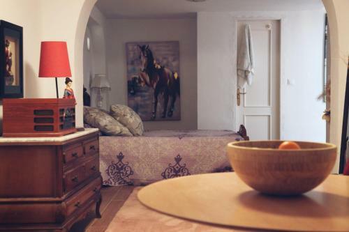 3 Bed Apartment In Luxury Country House With Pool