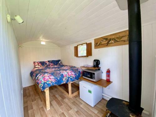 Birch Shepherds Hut - Uk38825