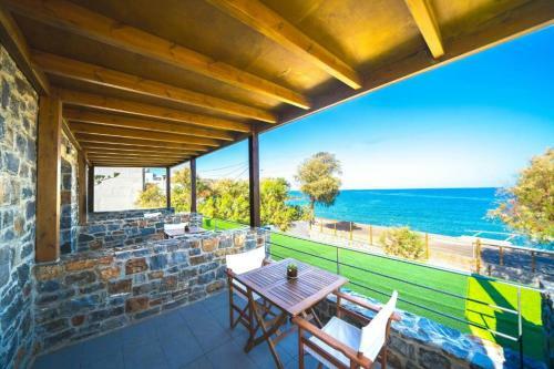 Apartamento Terrazeus - Stone House Beachfront 3