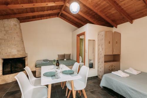 Apartamento Eleni's House