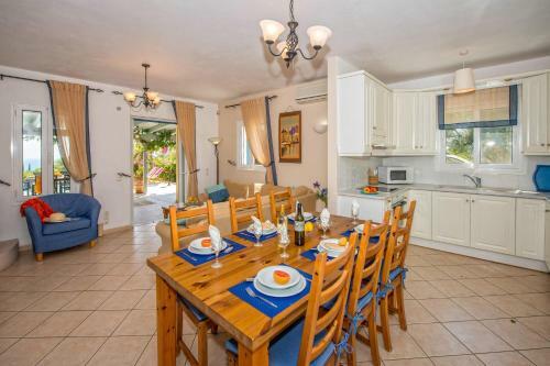 Villa Sea Breeze By Villa Plus