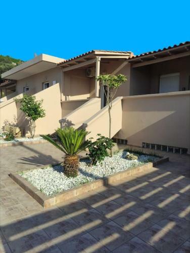 #3 Giorgos & Chara Apartments
