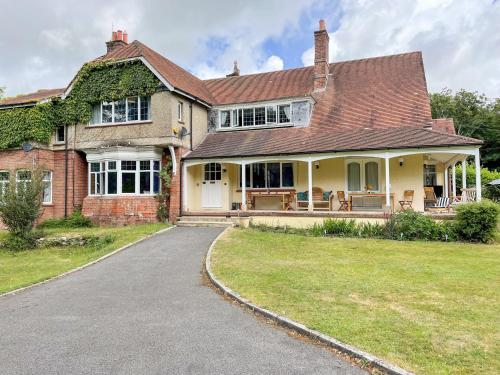Deer Leap House