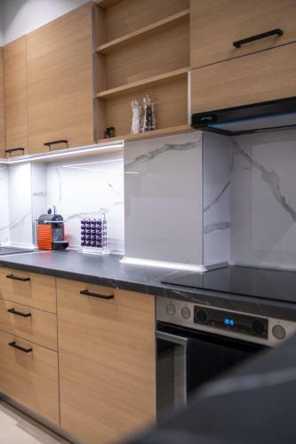 Sithiniars Luxury Apartment 2nd Floor With Sea View