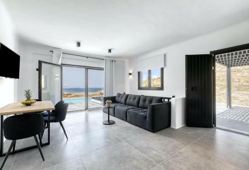 Black And White Villas Ftelia - Mykonos