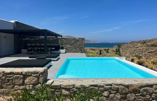 Black And White Villas Ftelia - Mykonos