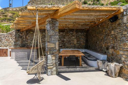 Halu Luxury Villa - 8 Bedrooms