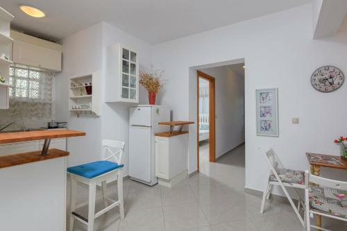 Whitegold Apartments Panagia