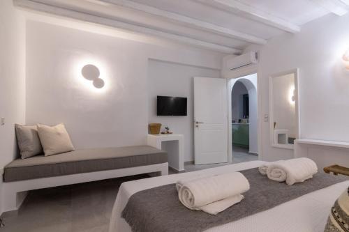 Isalos Villas With Private Pool, Sleeps 4