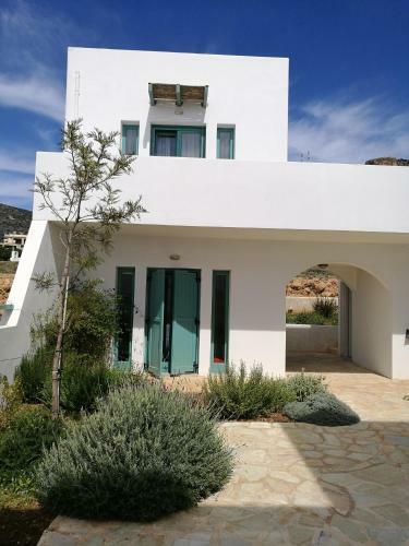 White House Apartments