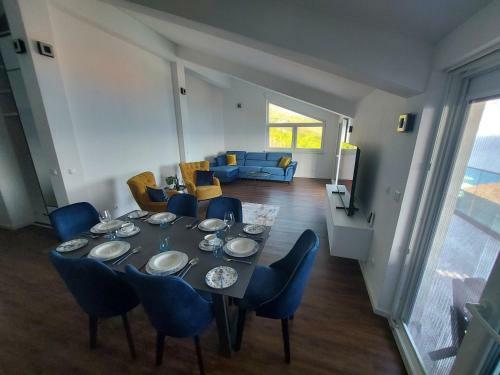 Luxury Apartments Juki?