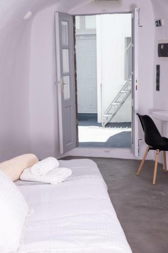 Hotel White Cave Villas