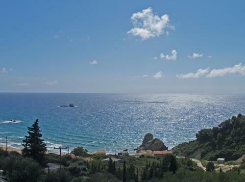 Relaxing Apartments, Swimming Pool - Pelekas Beach