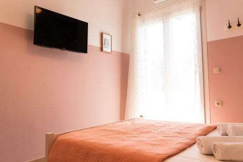 Dimitra's Garden - Holiday Apartments