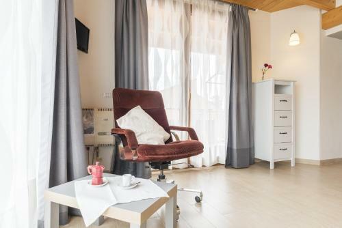 Apartamento Peperino Attic Flat