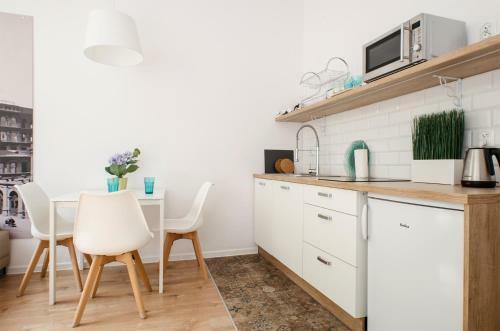 Simple Apartments On 6 Sierpnia