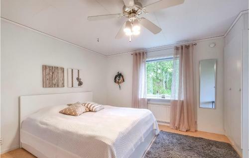 Stunning Home In Tanumshede With 3 Bedrooms