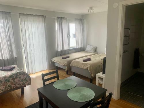 4-bed Apartment In Hasselby 1201