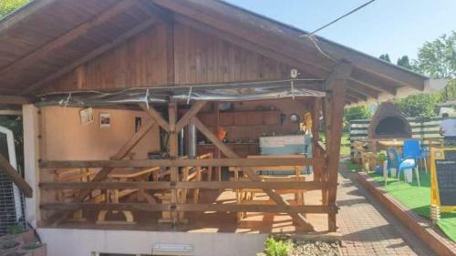 Hostal Best House Tuzla