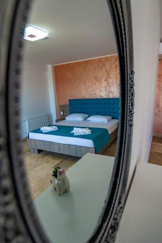 Hostal Blue Border
