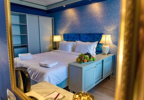 Hotel Phoenicia Blue View