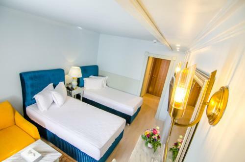 Hotel Phoenicia Blue View