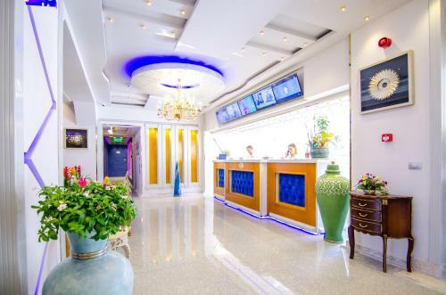 Hotel Phoenicia Blue View