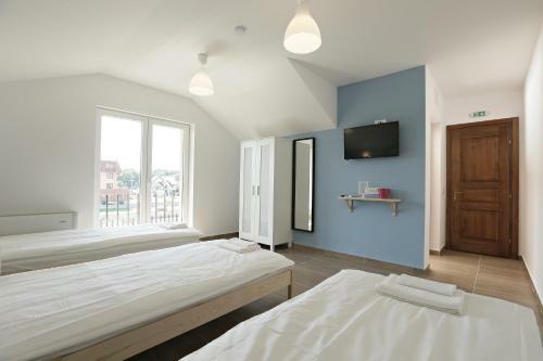 Hostal Lecap Guesthouse & Pool