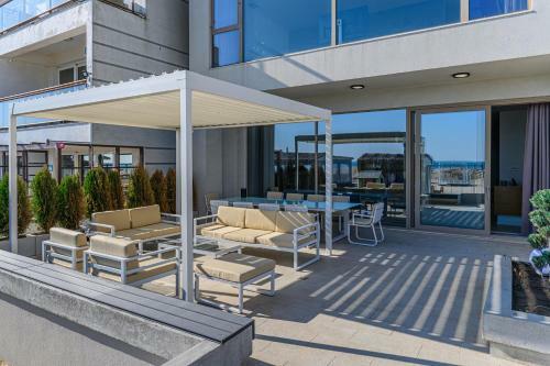 Seascape Villa