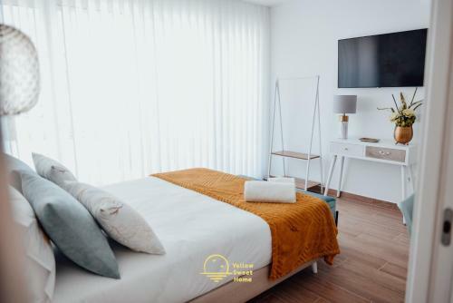 Yellow Sweet Home - Beatriz