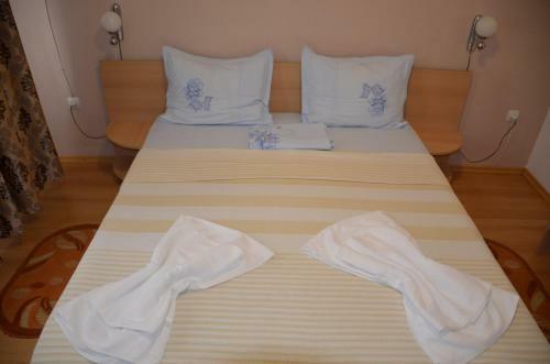 Bed & Breakfast Pensiunea Calutul De Mare