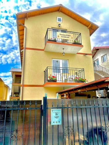 Hostal Pensiunea Scoica