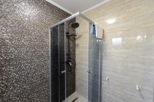 Hostal Toma Residence