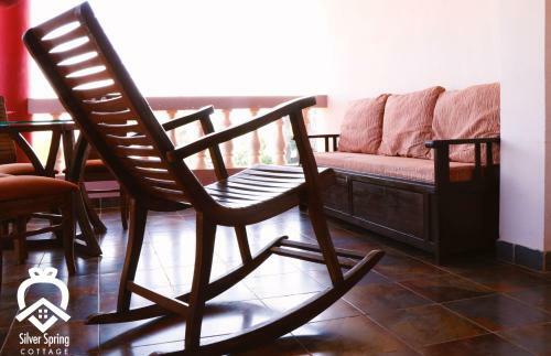 Villa Silver Spring 4 Bhk Luxurious Cottages With Lake View