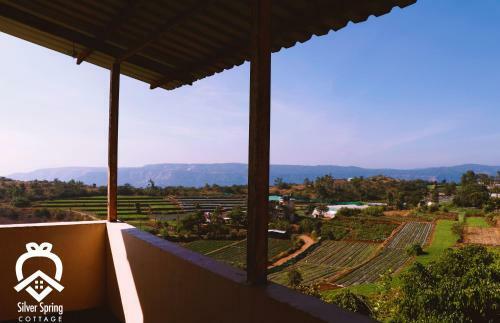 Villa Silver Spring 4 Bhk Luxurious Cottages With Lake View